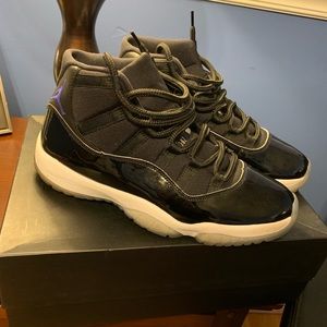 Air Jordan 11 space jams. Size 11 OG BOX.